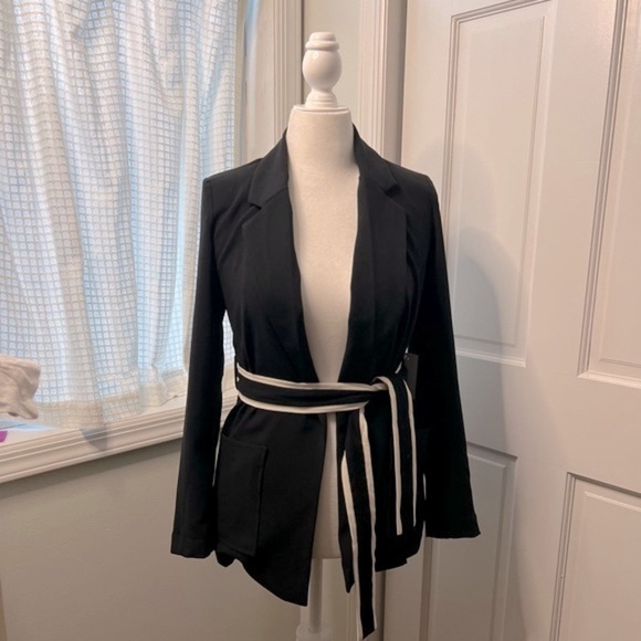 JASON WU • BELTED BLAZER • BLACK/WHITE • NWT - Picture 3 of 6